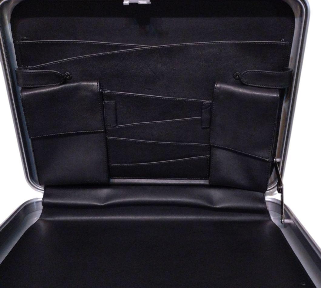 ✨極美品✨　ZERO HALLIBURTON　アルミ　アタッシュケース