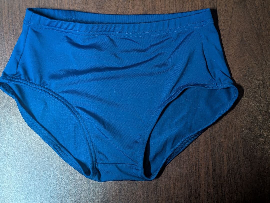 大学　チア　ユニフォーム