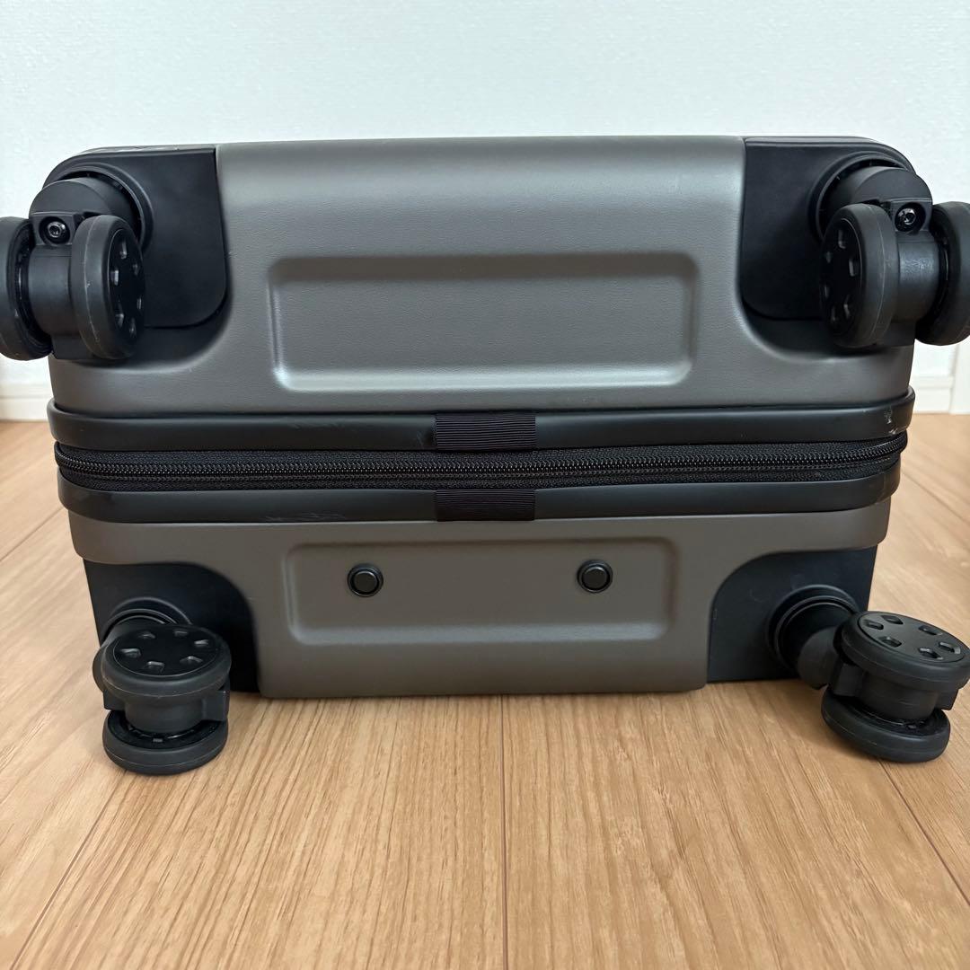 【一度使用】無印良品 キャリーケース　グレー　36L