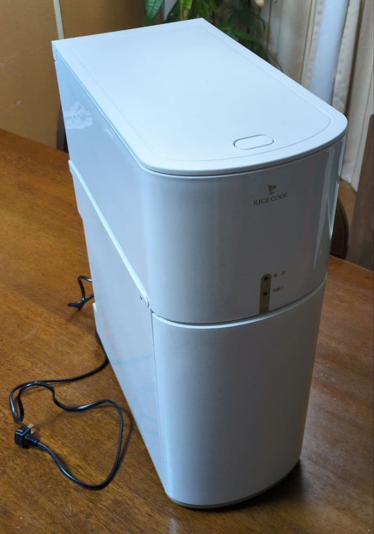 エムケー精工 保冷米びつ「RICE COOL」HRCQ-105W計量5kgタイプ
