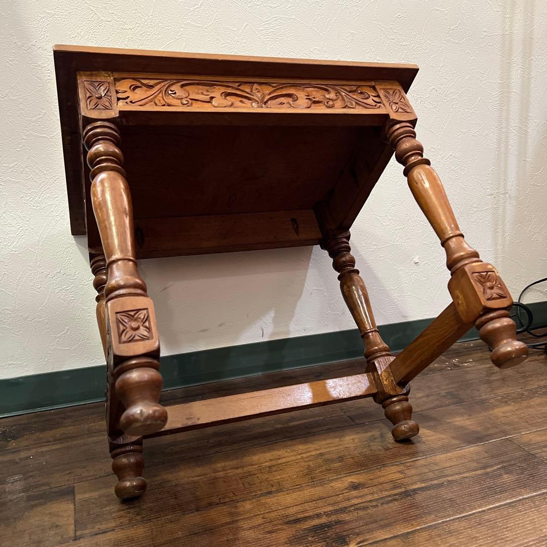 k527r121 彫刻細工が美しいサイドテーブル 木製 オリエンタルな雰囲気