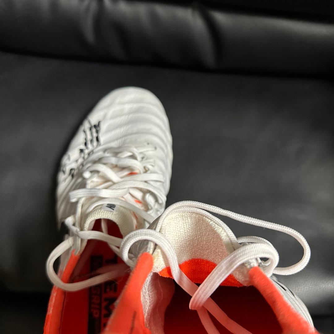 冨安健洋　直筆サイン　実使用スパイク　本物　アーセナル　日本代表　ティエンポ