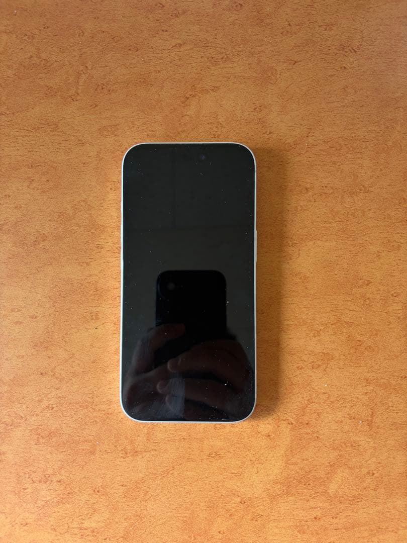 iPhone 16（すず）