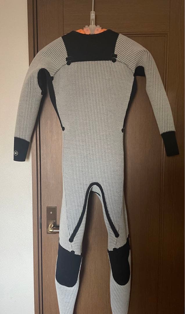 極美品 パタゴニア　R2 フロントジップ　Ｍ