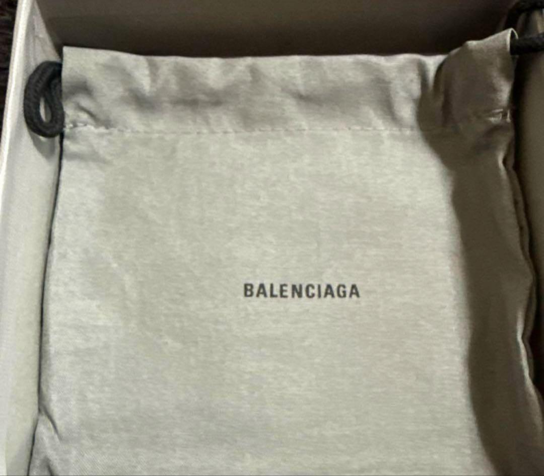 美品　バレンシアガ　ブラウン 三つ折り財布 未使用