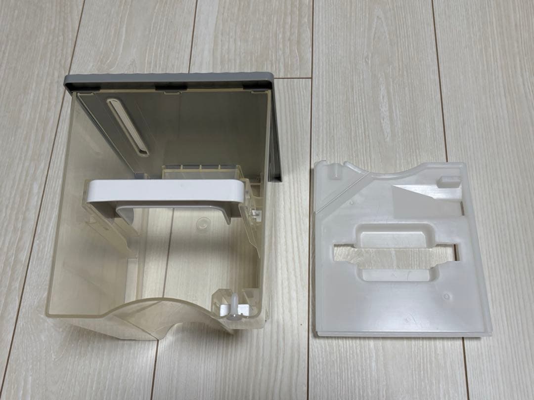 cadoカドー　除湿機　ROOT 7100（DH-C7100）