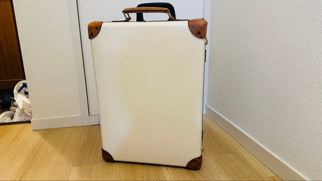 グローブトロッター　機内持ち込みサイズ