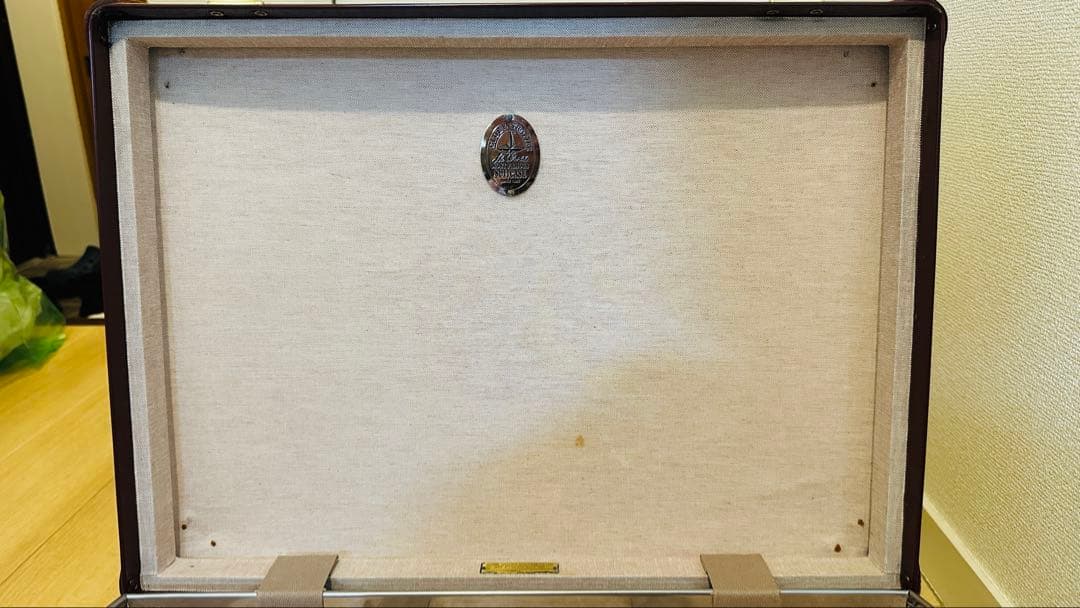 グローブトロッター　機内持ち込みサイズ