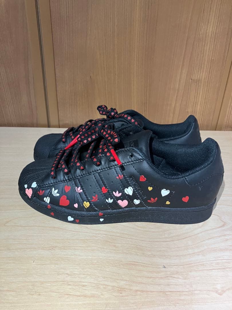 る乃葉 スタンスミス バレンタインハート柄 スニーカー ２４cm