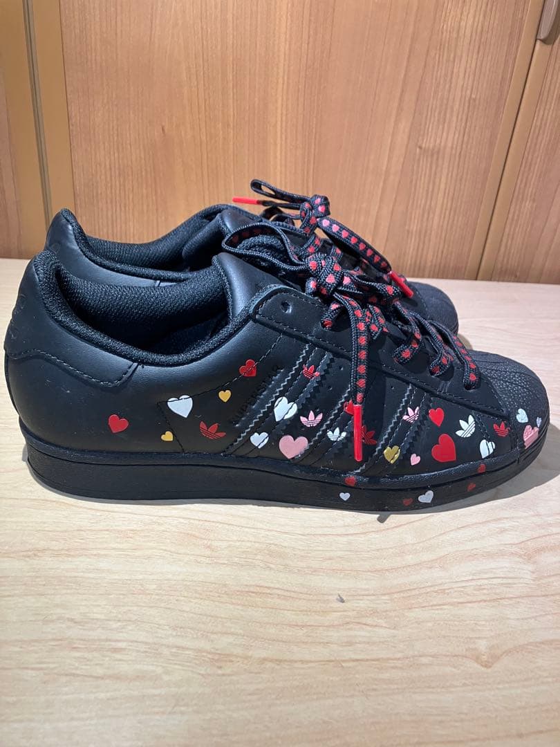 る乃葉 スタンスミス バレンタインハート柄 スニーカー ２４cm