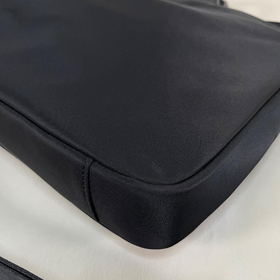 A3✨美品✨Kate Spade ケイトスペード PCケース 黒 ショルダー付