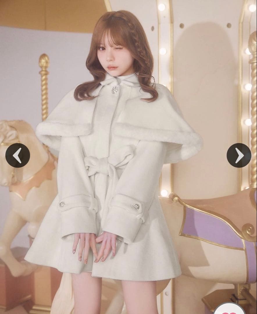 わ*か様 ミシェルマカロン ファー付きケープフレアコート xs