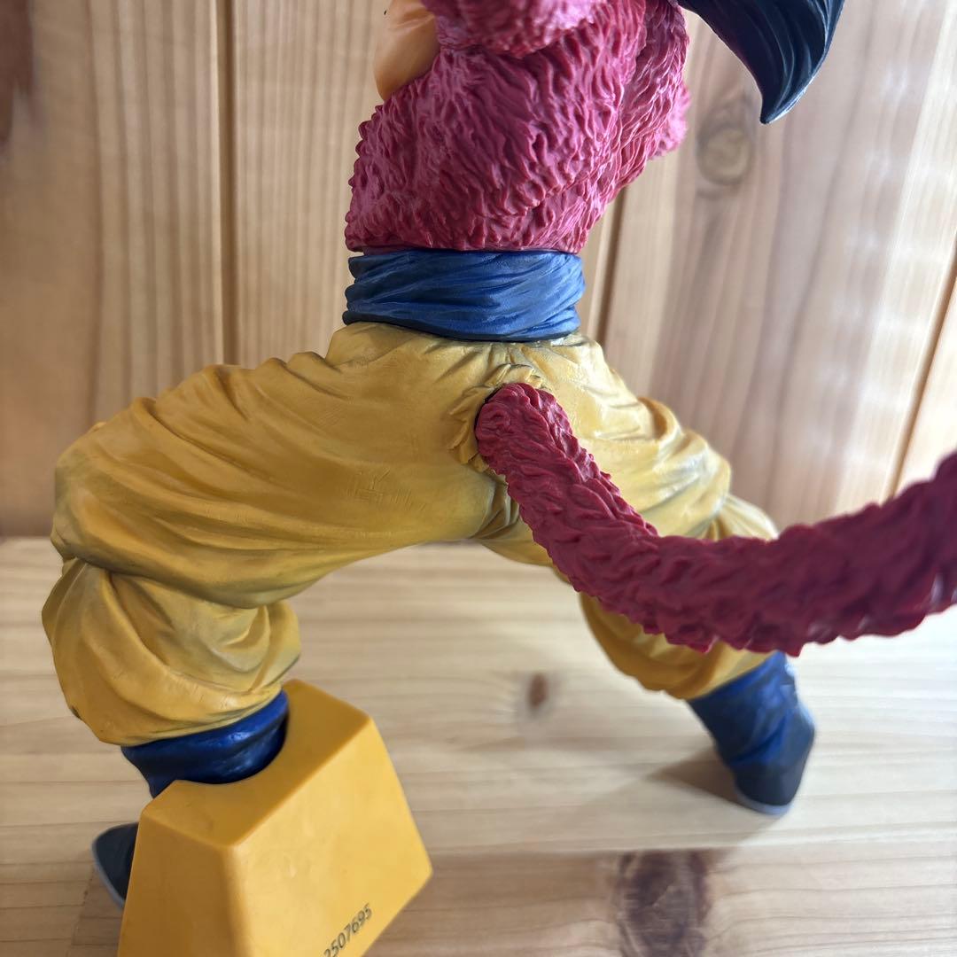 BWFC10th SMSP 孫悟空 超サイヤ人4 A賞　ブラシ彩色