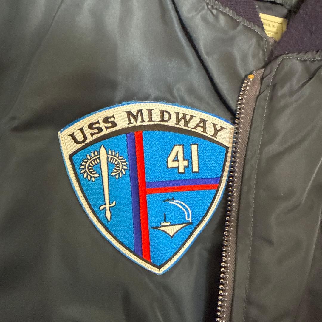 ALPHA 刺繍入りのMA1