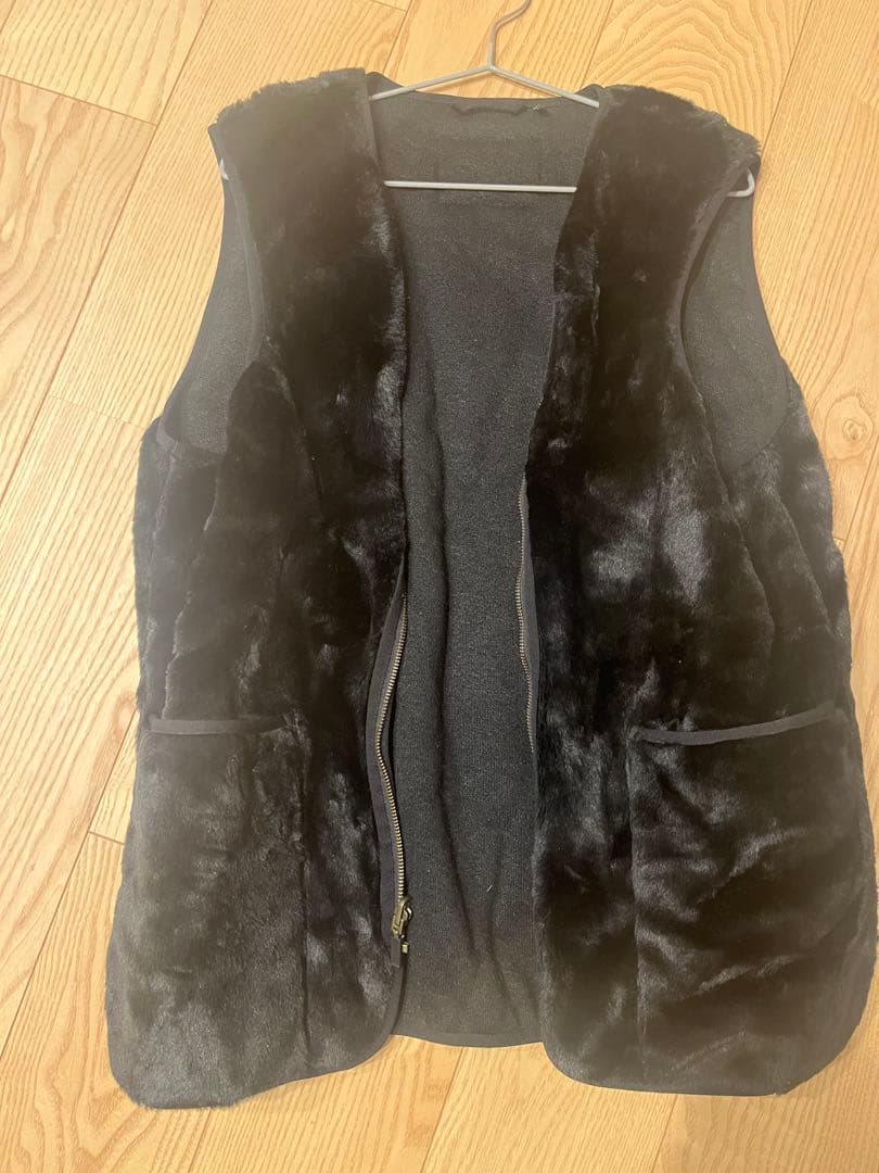 Barbour 黒ファーベスト