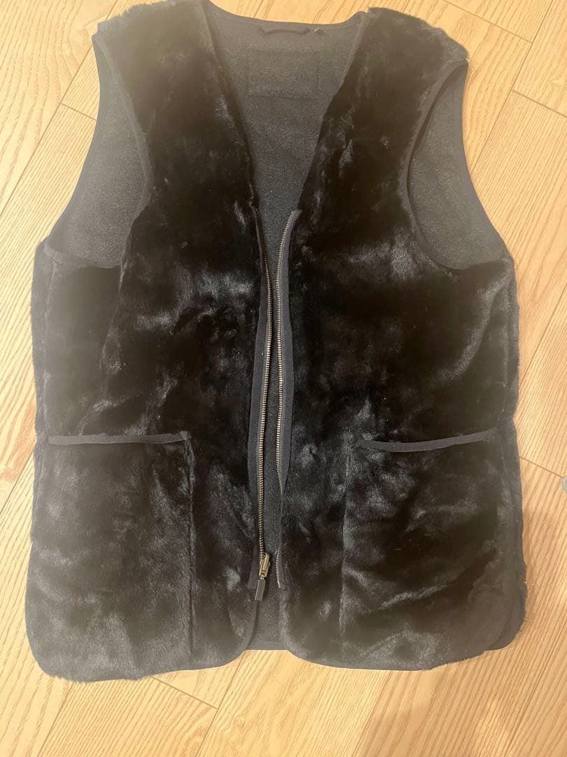 Barbour 黒ファーベスト