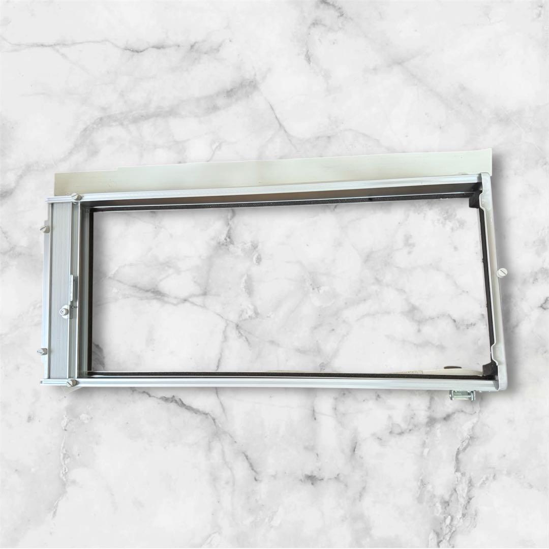 コロナルームエアコン　2022年製　窓用エアコン ホワイト スリムデザイン