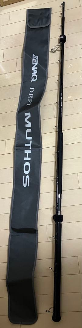 ミュートスアキュラ100H RG