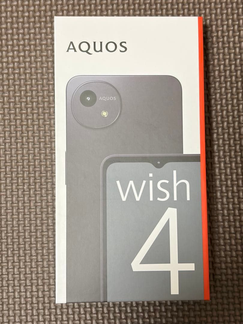 AQUOS wish4 ブラック