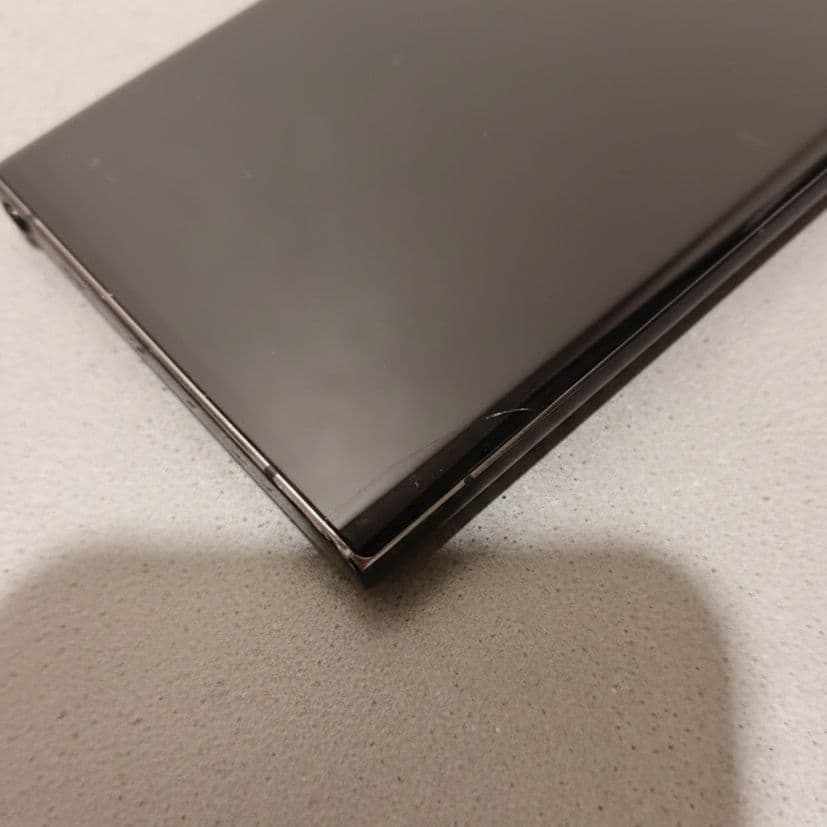 【週末セール】Galaxy s22 ultra 256GB SiMフリー