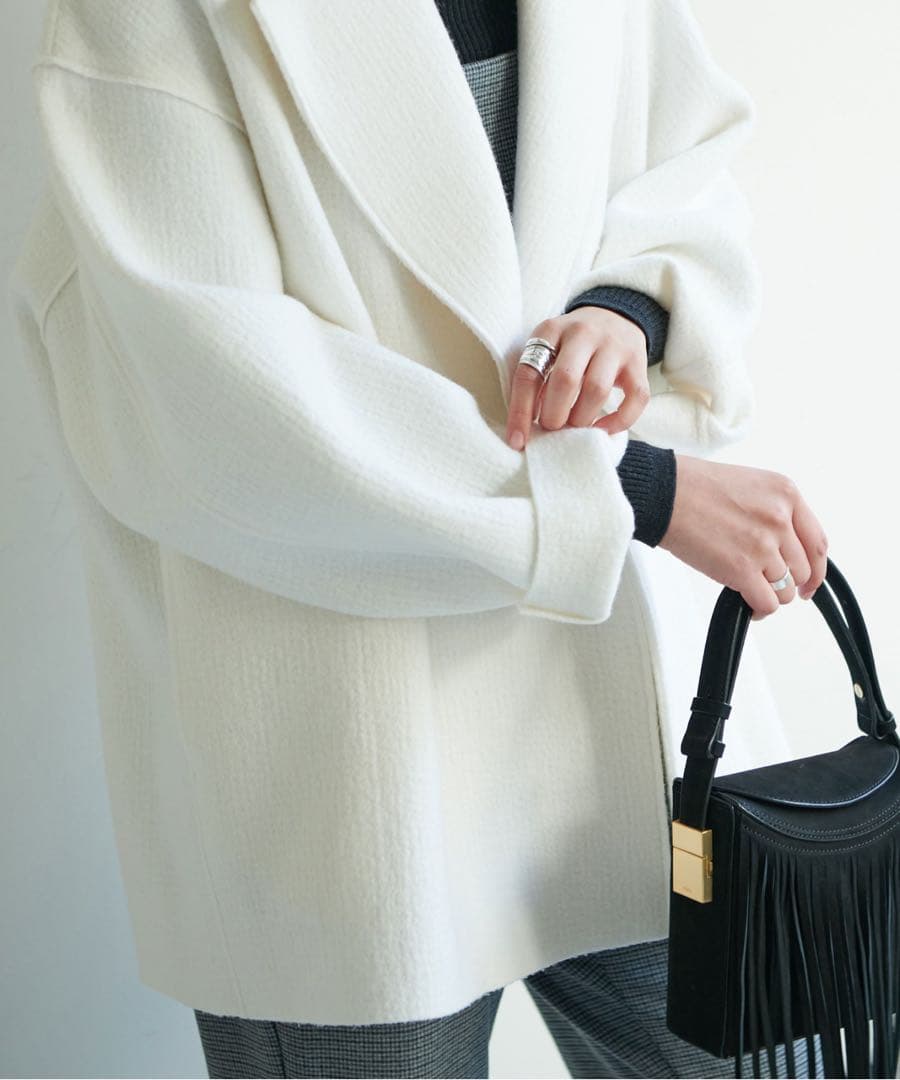 ガリャルダガランテ　ブークレーショートコート