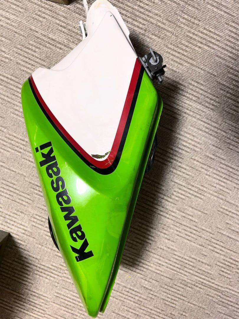 カワサキKR250 燃料タンク