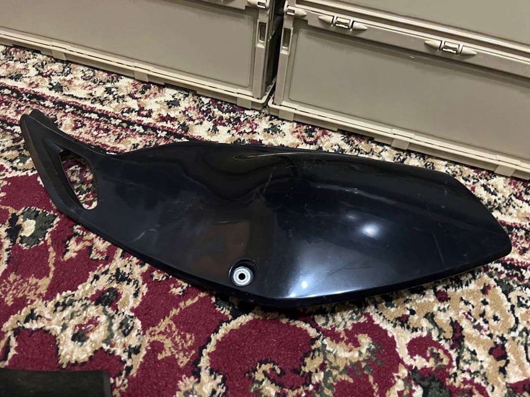 Dトラッカー　シュラウド　サイドカバー