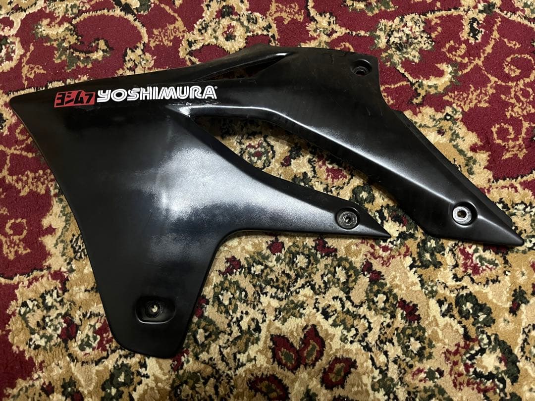 Dトラッカー　シュラウド　サイドカバー