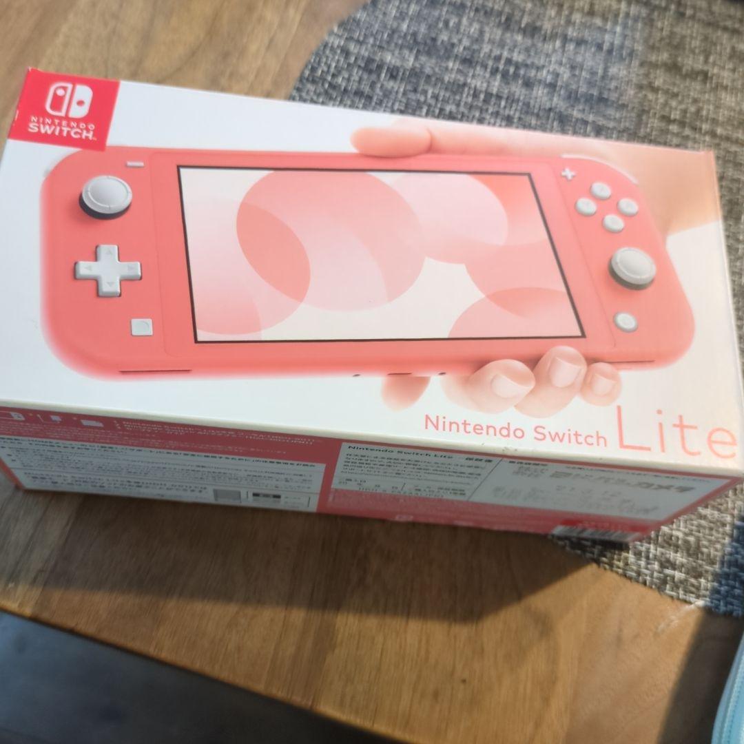 値下げしました!Nintendo Switch Lite コーラル