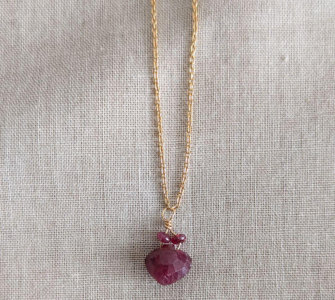 mikiaルビーネックレス