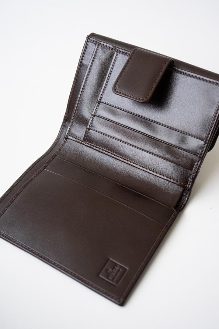 FENDI フェンディ ズッカ柄 折財布