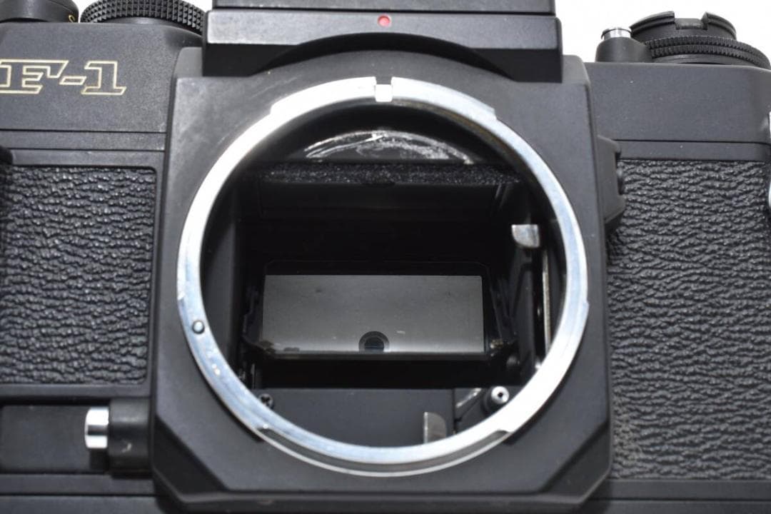 y*♡様 【良品】CANON キヤノン NEW F-1 ボディ #57