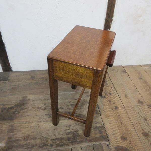 イギリス アンティーク 家具 ナイトテーブル サイドテーブル 英国 6740d