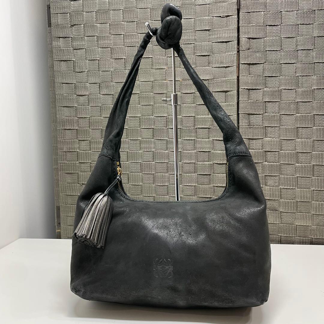 Y*K様 LOEWE ブラック　ナッパレザー ワンショルダーバッグ タッセル付き