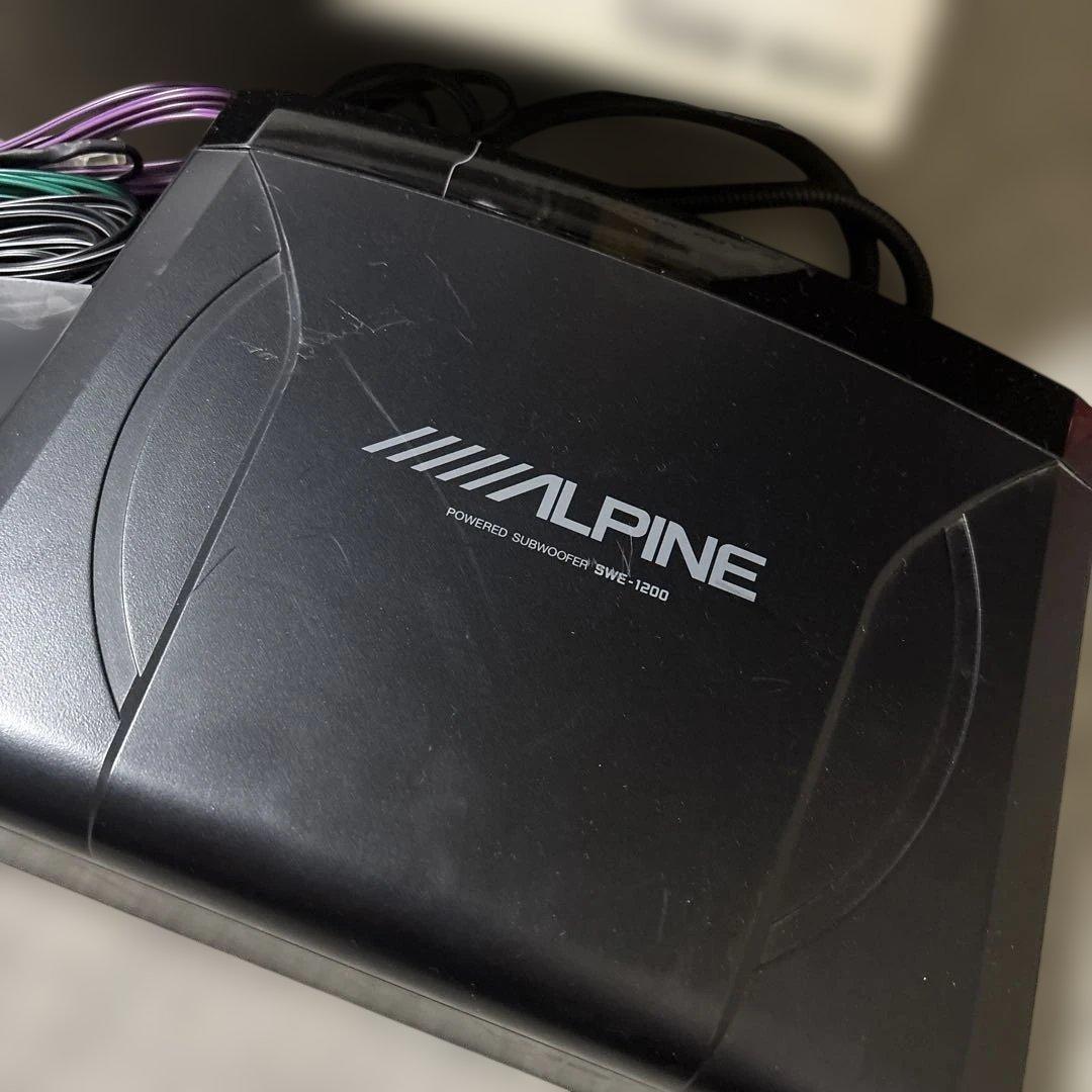 ALPINE SWE-1200 パワードサブウーファー　アルパイン