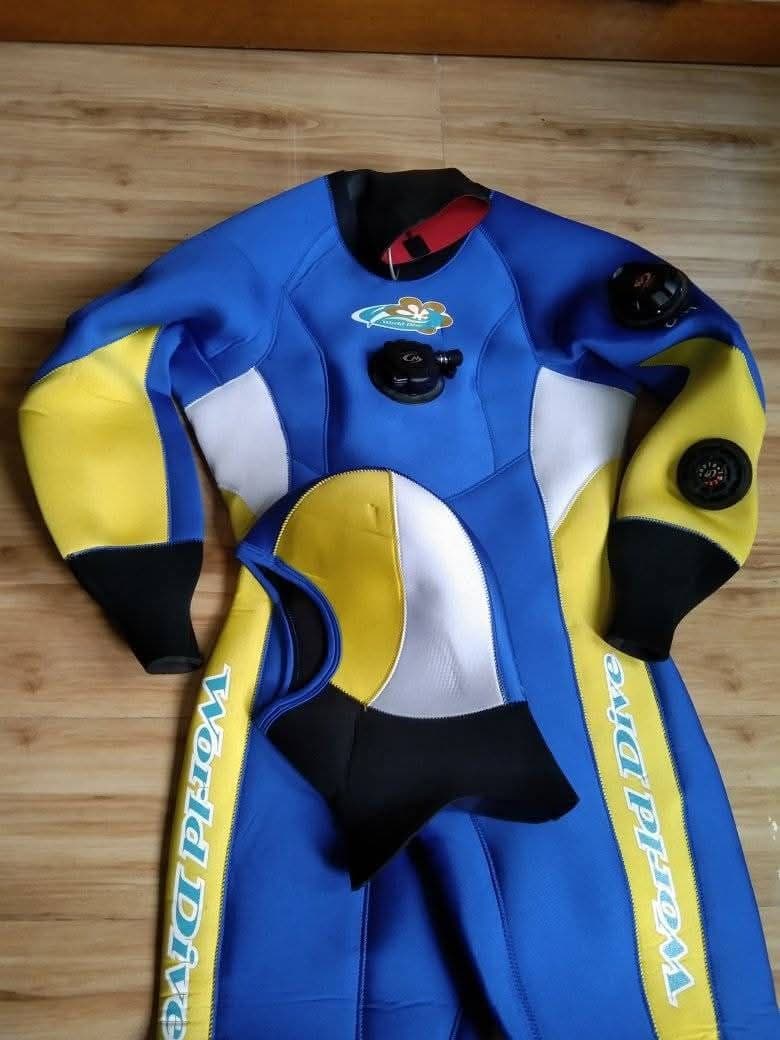TUSA WORLD DIVE ドライスーツ フルスーツ アクセサリー付き