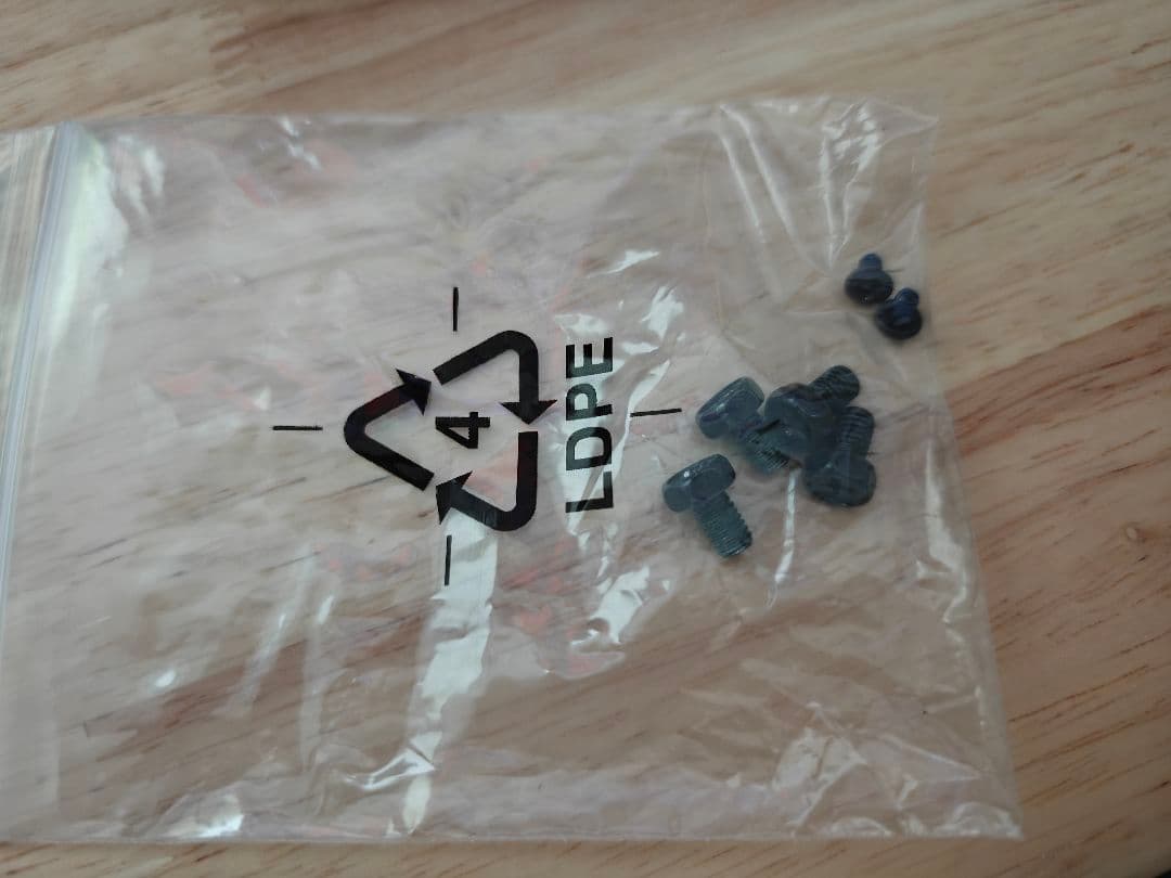 ALPINE DAF9Z ディスプレイオーディオ本体