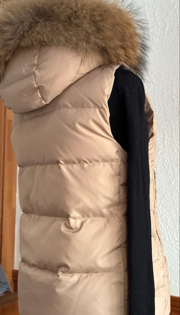 モラビト　MORABITO　BLAN ✨定価13万✨ダウンベスト40 ベージュ