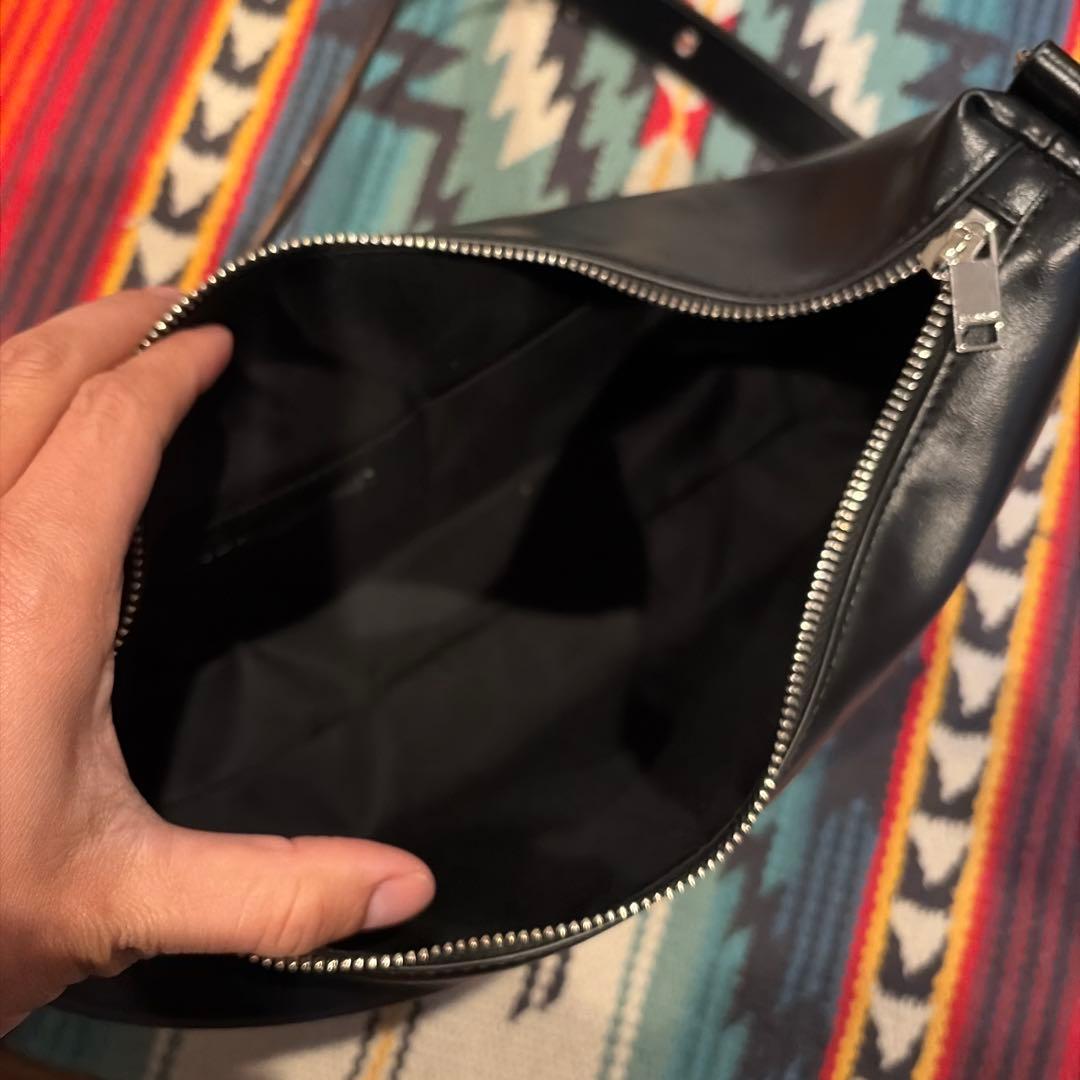 STAND OL ブラックレザー ショルダーバッグ