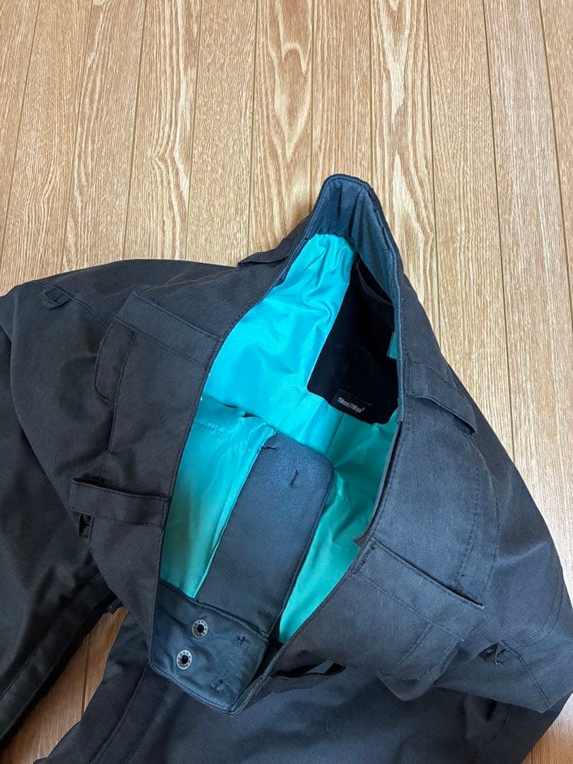 美品　ボルコム　スノボ　ウェア　パンツ