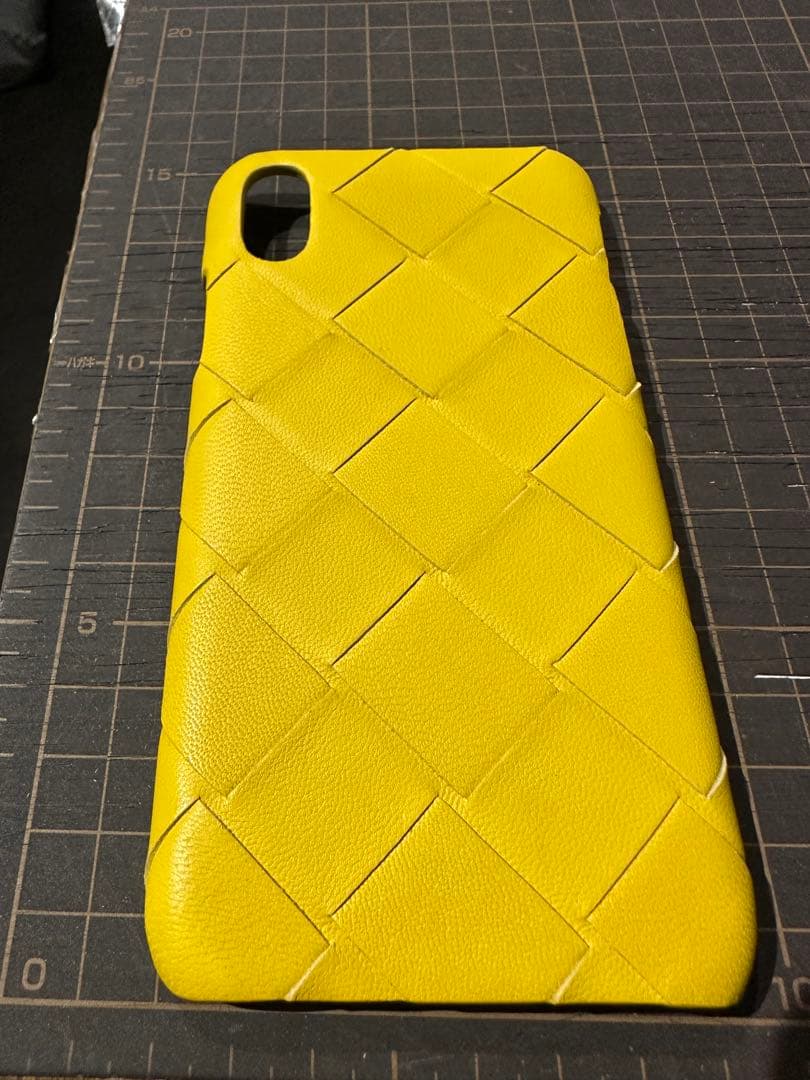 Bottega Veneta イエロー iPhone12 本革 スマホケース