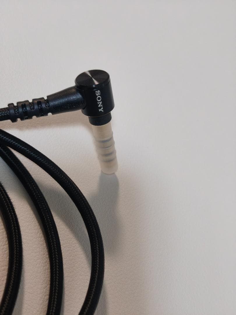 ④ SONY 4.4mm バランス ヘッドホンケーブル MUC-S12NB1