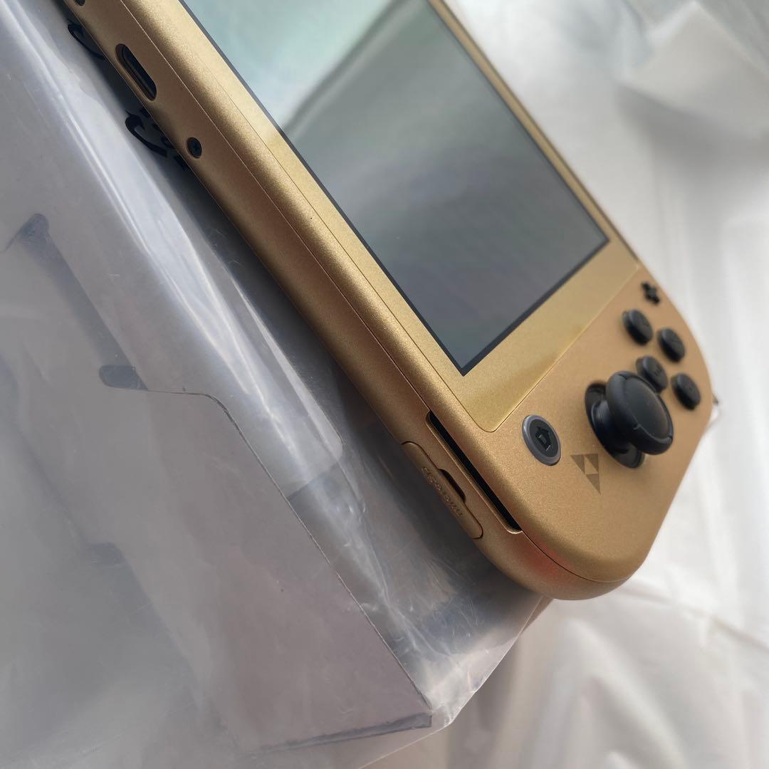 ニンテンドースイッチライト　ハイラルエディション　ゼルダ