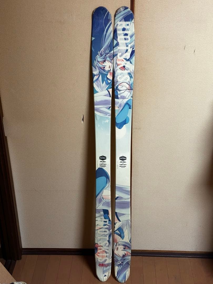 「新品未使用」レア　初音ミク　雪ミク　 MIKU スキー板