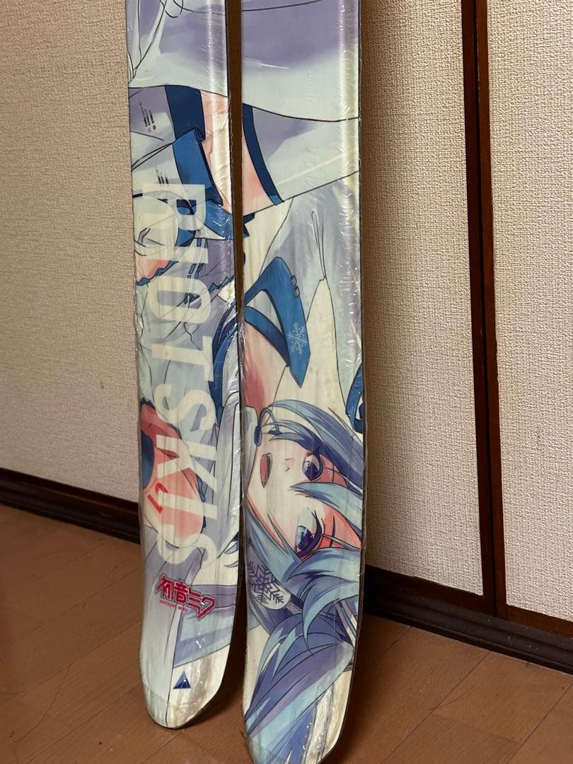 「新品未使用」レア　初音ミク　雪ミク　 MIKU スキー板