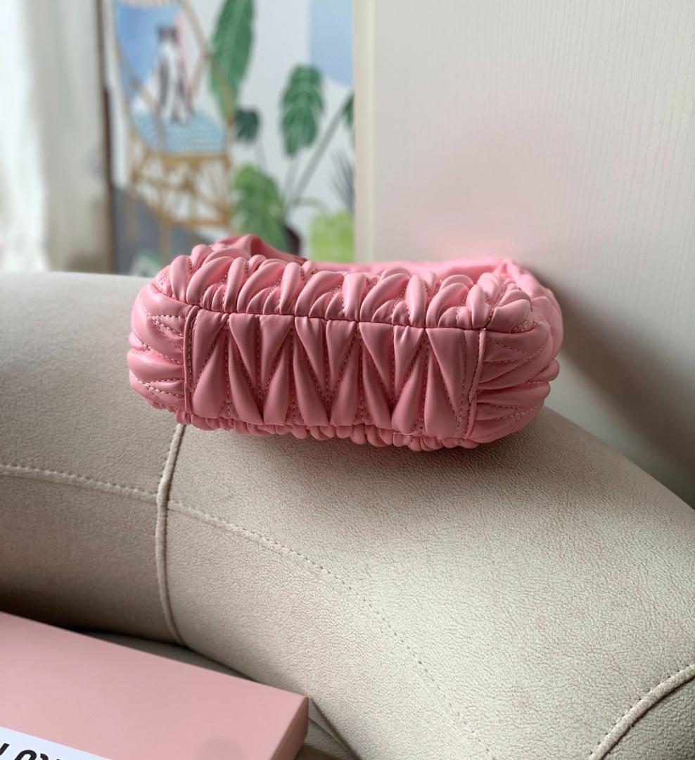 miumiu ピンク ショルダーバッグ#