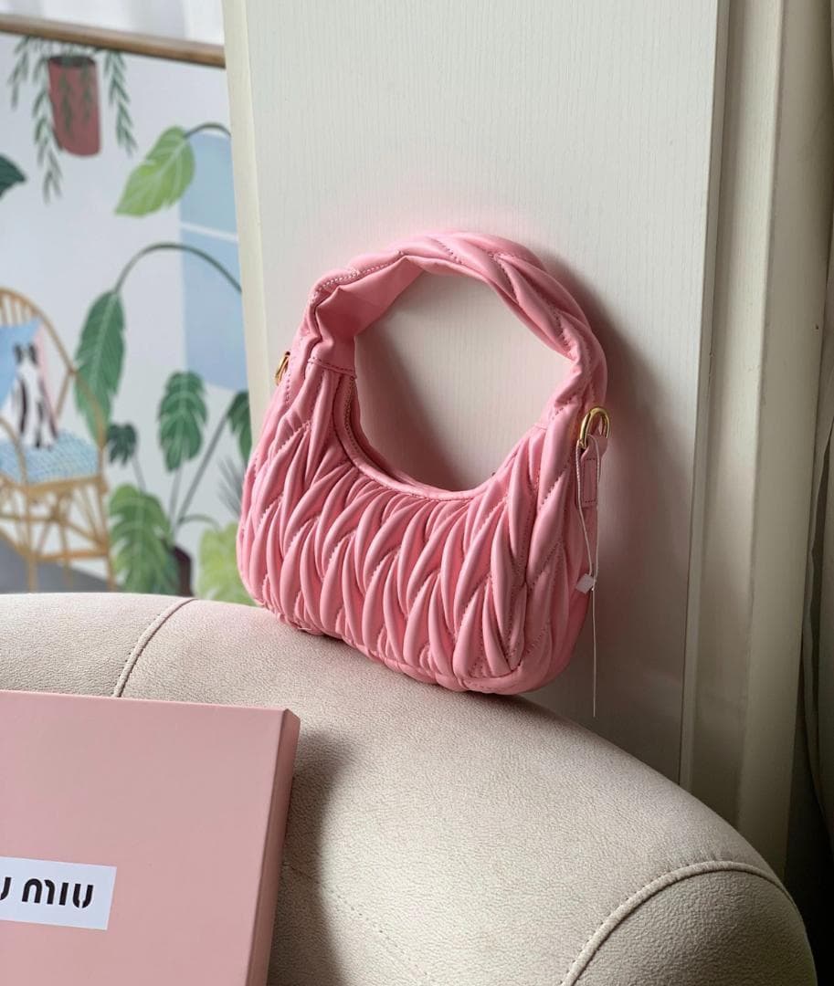 miumiu ピンク ショルダーバッグ#