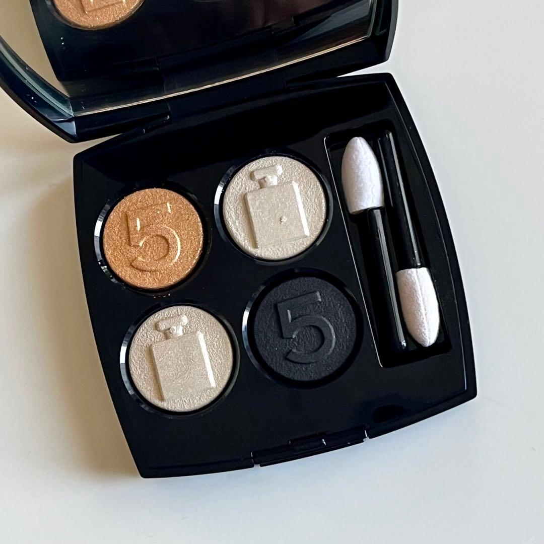 RT-106353 CHANEL レ キャトル オンブル N°5