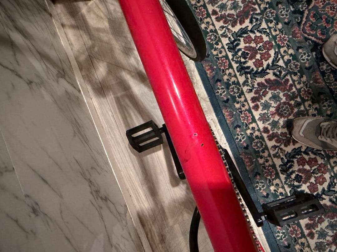 HOW I ROLL 赤　固定ギア