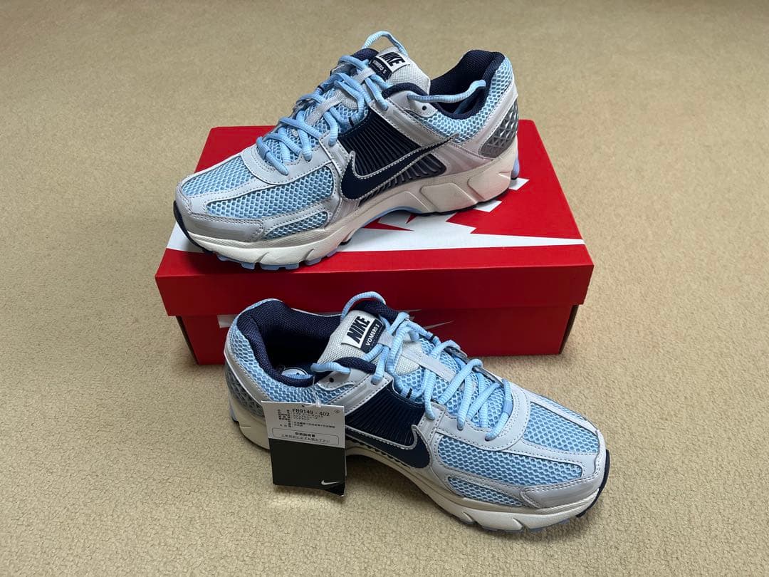 新品28.5cmナイキズームボメロ５　新品28.５cm